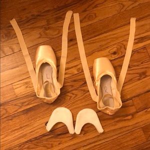 Pointe Shoes